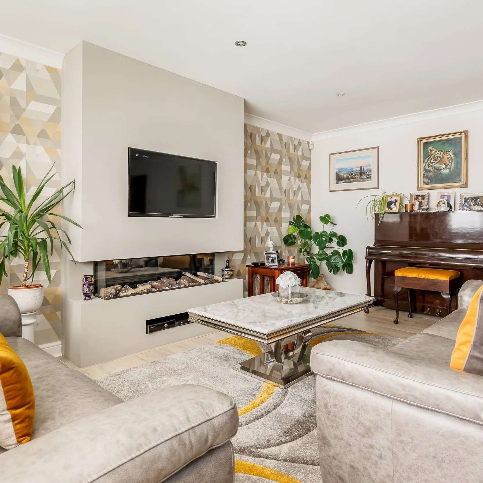 Bader Road modern home