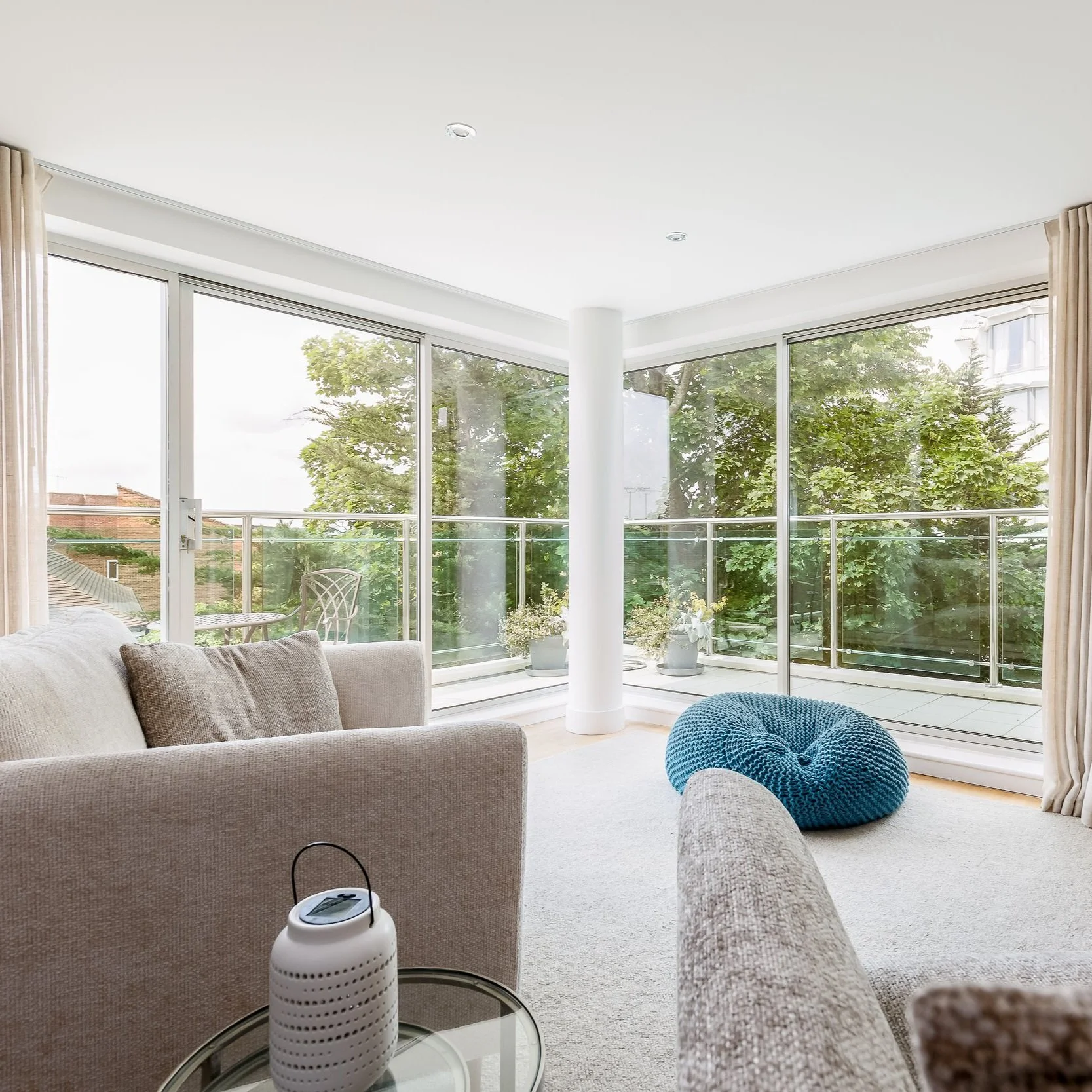 Seldown Road interior